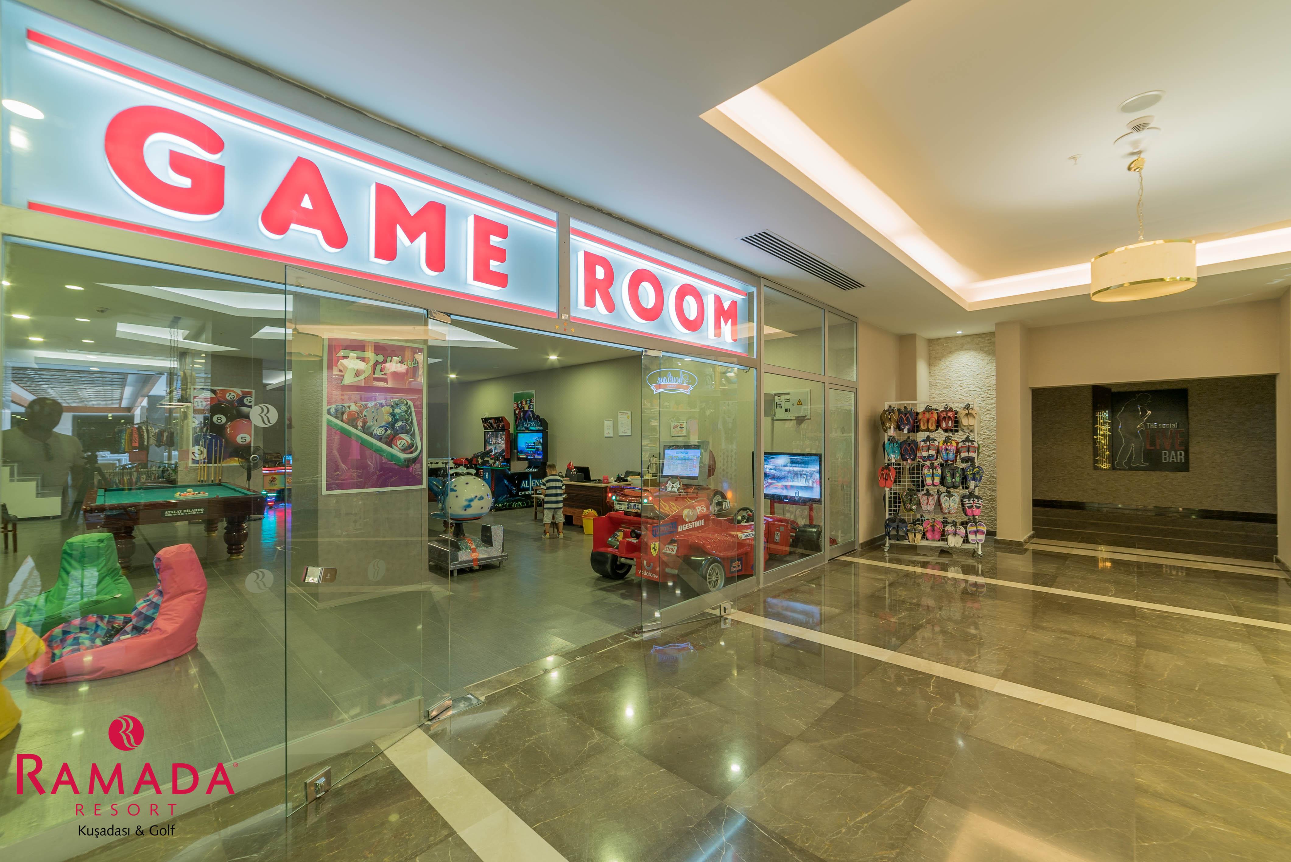 Ramada Resort Kusadasi & Golf Kültér fotó Amada Hotel, Cairo
